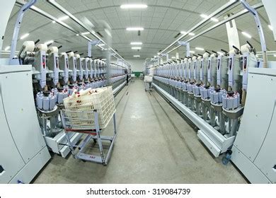 Spinning Mill Workshop Workers Operating Spinning Stock Photo 319084739 ...