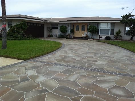 Concrete Designs Florida | Flagstone driveway