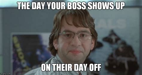 15+ of the very best office space memes to share in office