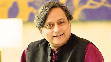 Shashi Tharoor's book recommendations - SmartReads