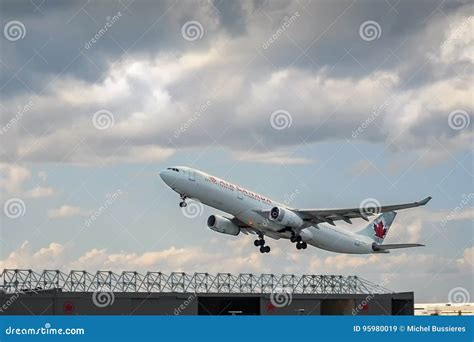 Air Canada Plane take off editorial stock image. Image of aeroplane ...