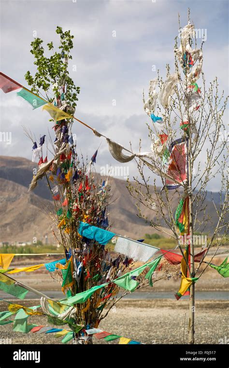 Tibetan buddhist prayer flags from Tibet in China Stock Photo - Alamy