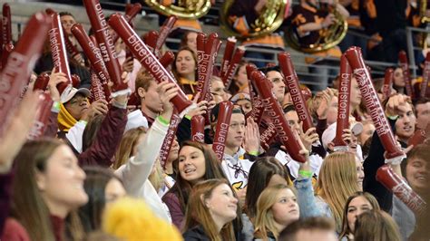 UMD Men’s Hockey: Everything You Need to Know for the 2022-23 Season ...