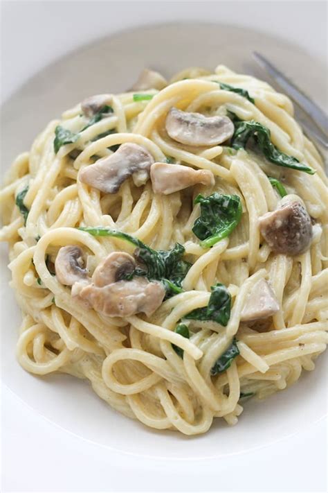 Creamy Mushroom and Spinach Pasta - Cook it Real Good