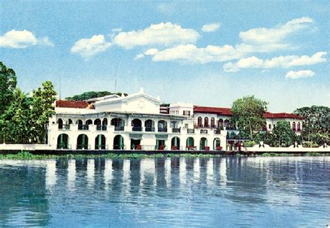 Malacanang Palace – the White House of the Philippines - Travel to the Philippines