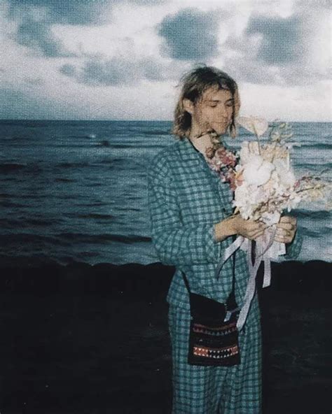 Pin by bian🍃 on lovers | Nirvana kurt cobain, Kurt cobain photos, Kurt cobain