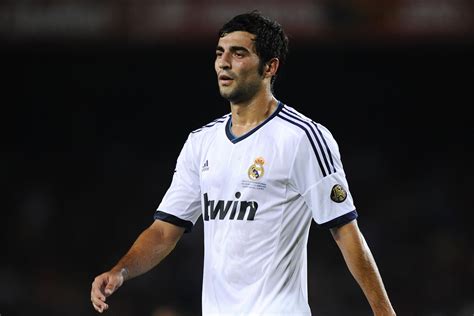 Raúl Albiol Indeed Heading To Napoli On a Four-Year Contract - Managing ...