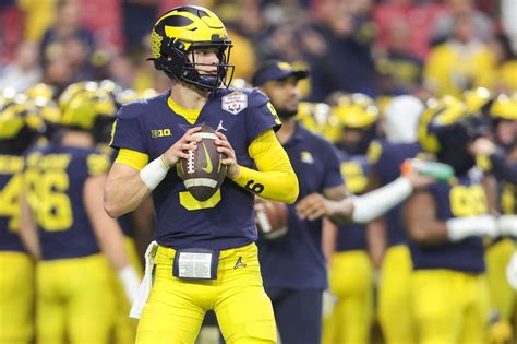 J.J. McCarthy’s longtime coach says the Michigan QB plays like Joe ...