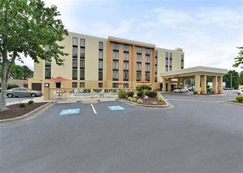 Comfort Inn in Elizabeth City, NC - (252) 338-8...