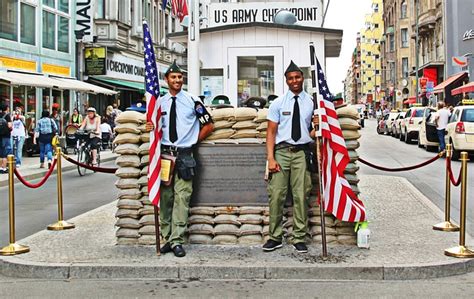 Berlin Checkpoint Charlie Grenze - Kostenloses Foto auf Pixabay