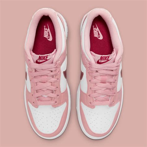 Nike Dunk Low Pink Velvet