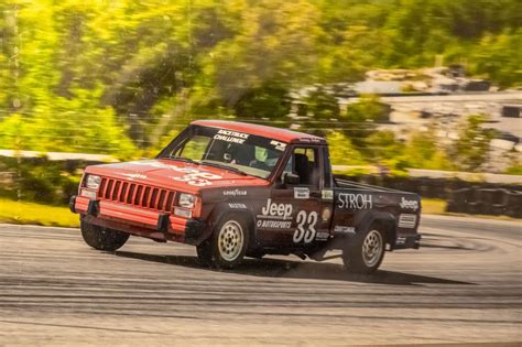 For Sale: A Championship Winning 1988 Jeep Comanche Race Truck