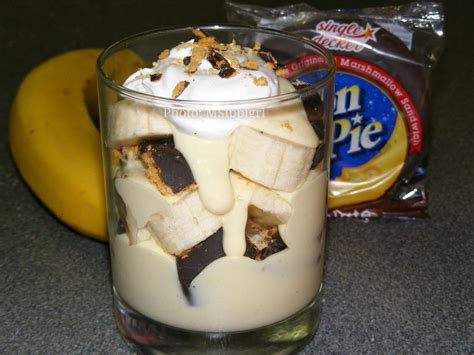 Moon Pie Banana Pudding ---- made with chopped Moon Pies, bananas, and ...