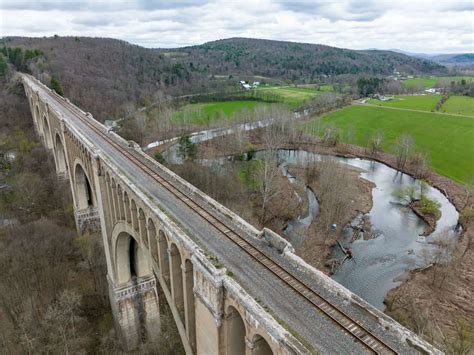 Roadtripping to the Imposing Tunkhannock Viaduct in Nicholson, PA ...