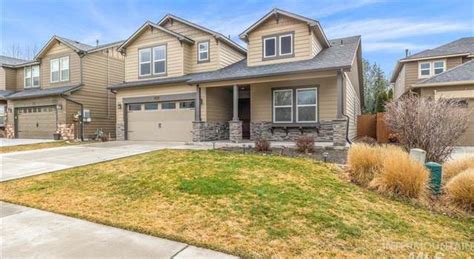 6674 W Pilot Ct, Meridian, ID 83646 | MLS# 71CF69764546 | Redfin