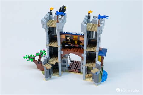 LEGO Creator 31120 Medieval Castle - TBB Review-RNK36-10 - The Brothers ...