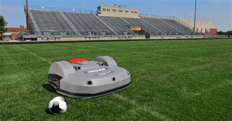 Robot mower for golf clubs: efficient and precise | ECHO Robotics