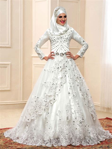 Beautiful Bridal Nikah Dresses 2023 for Wedding Bride - StyleGlow.com