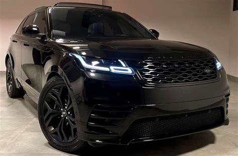 Range Rover Velar Black Wallpaper