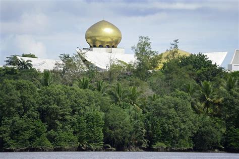 Istana Nurul Iman Palace (2) | The Capital Bandar Seri Begawan ...