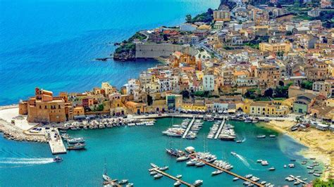 20 Gorgeous Seaside Towns in Italy