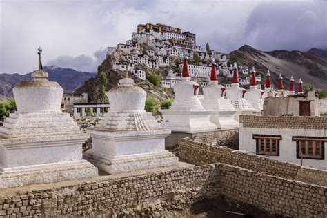 10 Mindblowing Buddhist Monasteries in India