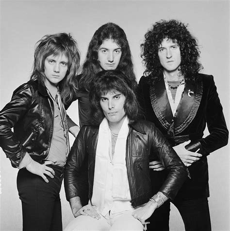 British rock band Queen, circa 1975. Clockwise from front, singer Freddie Mercury (1946 - 1991 ...