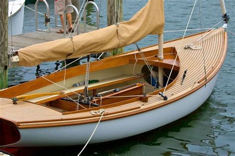 Classic Sailboat Shop | Specializing in the sale of small classic day sailers and weekenders ...