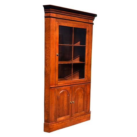 Vintage Traditional Cherry Corner Curio Cabinet by Pennsylvania House - Scranton Antiques