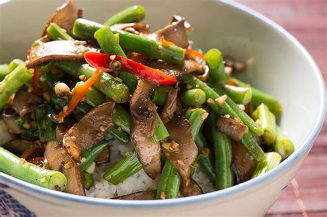 Szechuan Mushroom Stir-Fry with Steamed Rice | Mushroom Recipes