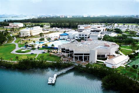 School of Hospitality Management - FIU' Biscayne Bay Campus - a photo on Flickriver