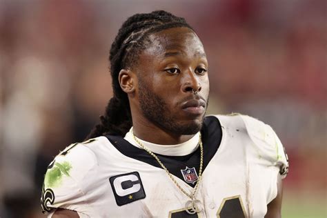 Alvin Kamara trade rumors: Bills call ahead of trade deadline and told ...