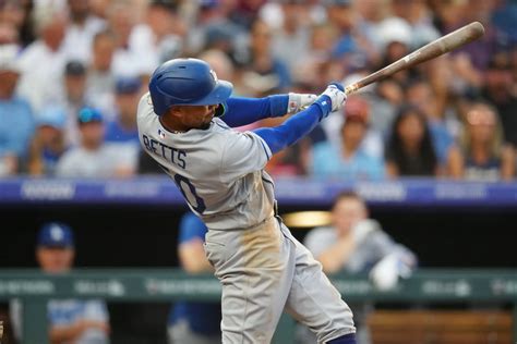 Dodgers' Mookie Betts Timeline to Return Revealed | Dodgers Nation