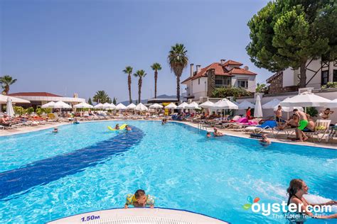 Golden Rock Beach Hotel Detailed Review, Photos & Rates (2019) | Oyster.com