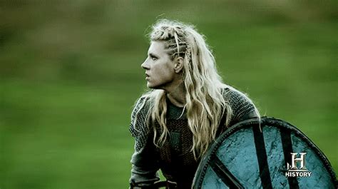 Lagertha in battle Katheryn Winnick, Lagertha, Vikings Tv, The Last Kingdom, History Channel ...