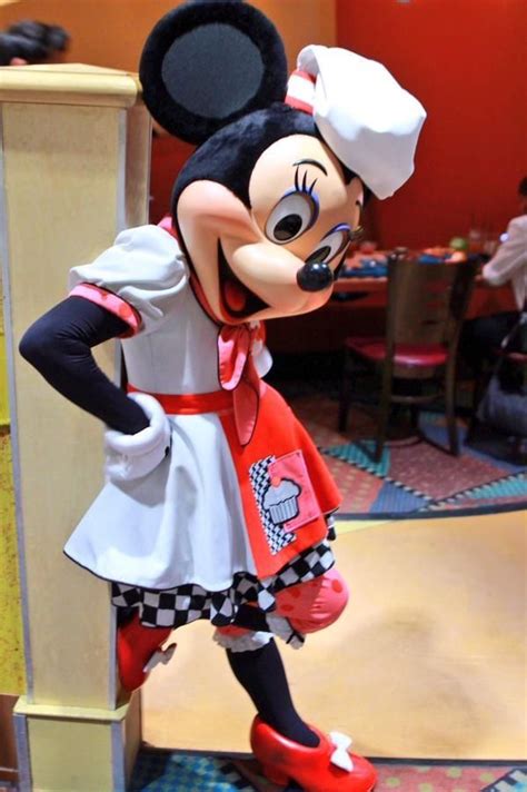 Pin by Vickie DeMallie on Disneyland Characters and Castles | Minnie mouse disneyland, Disney ...