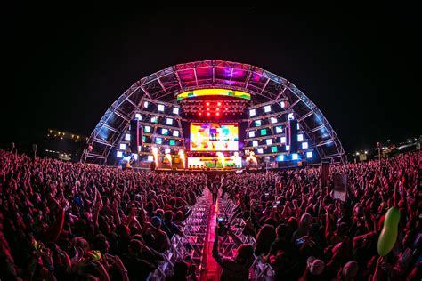 Weather Forces Day One of Ubbi Dubbi Festival to Shut Down During Zeds ...