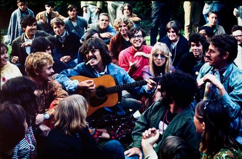 George Harrison visits San Francisco during the Summer of Love, 1967 : r/OldSchoolCool