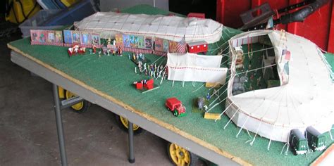 hotel circus (wagon plans, pictures, comments): our circus in HO scale