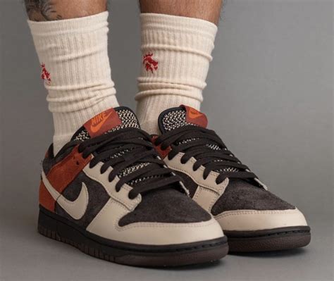 ON-FEET LOOK AT THE NIKE DUNK LOW RED PANDA