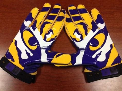 New LSU players' gloves... | Lsu tigers football, Lsu outfits, Lsu tigers