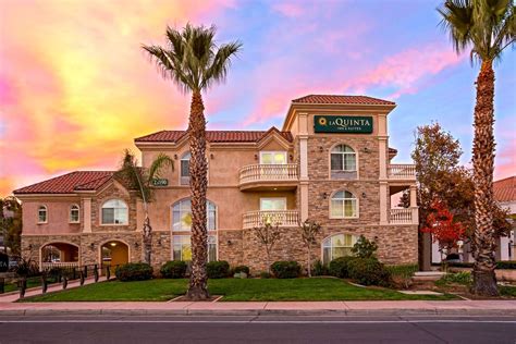 La Quinta Inn & Suites Moreno Valley, CA - See Discounts