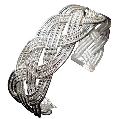 Celtic Knot Bracelet (#4010) - Darksword Armory