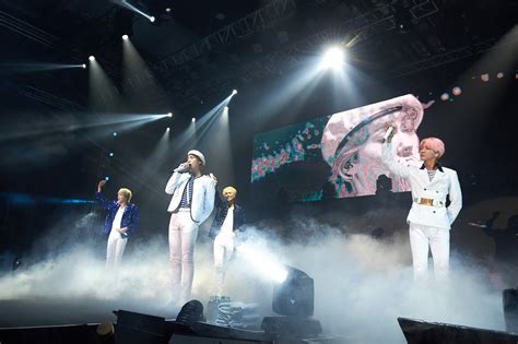 WINNER of YG Entertainment successfully rounds up their first concert tour in Singapore