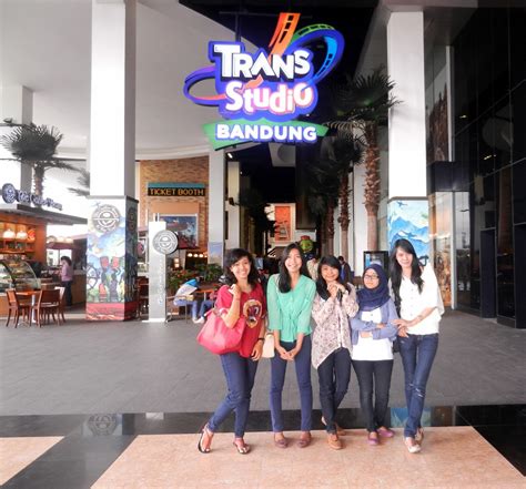 Sebuah Kepingan Perjalanan: Trans Studio Bandung