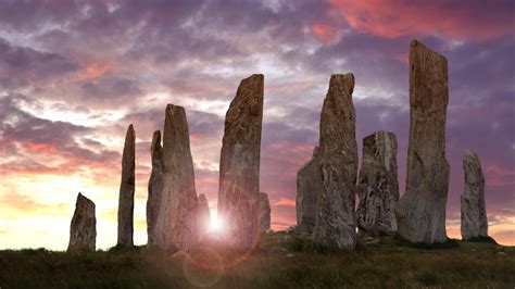 Standing Stones of Callanish , Outer Hebrides of Scotland, on the isle of Lewis | Standing stone ...