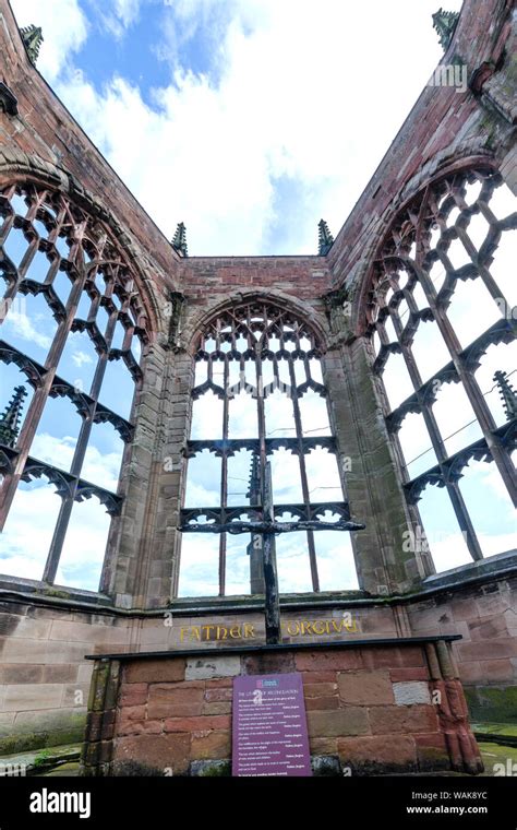 Coventry Cathedral Ruins Stock Photo - Alamy