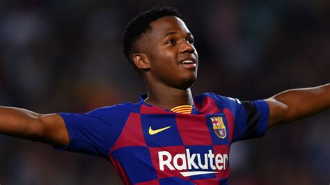 Fati signs new long-term Barcelona contract with €400m buy-out clause ...