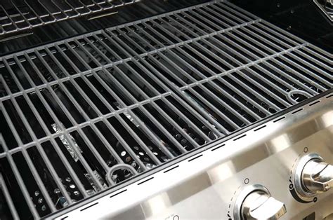 How To Season Stainless Steel Grill Grates (Easy Guide)