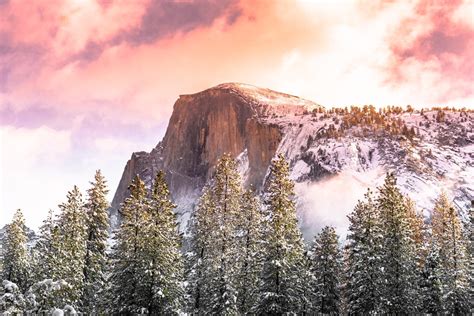 Reminded me of the Apple desktop wallpaper. Half Dome, Yosemite. [OC ...